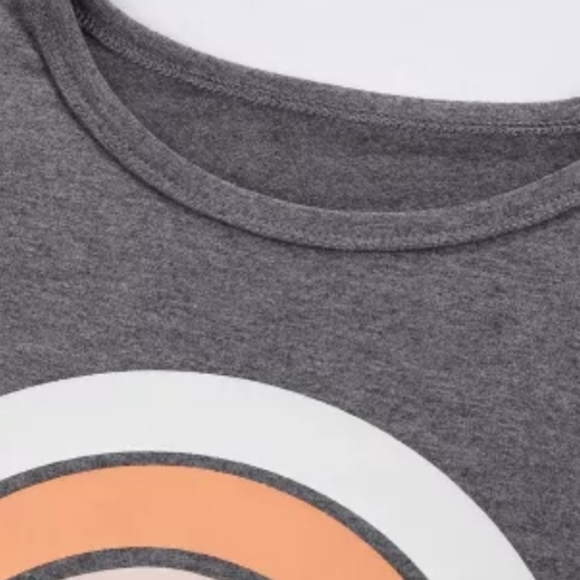 β₯οΈNew boutique Good Vibes tank - Picture 6 of 10